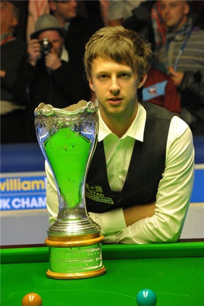 积分榜上稳 积分榜上稳