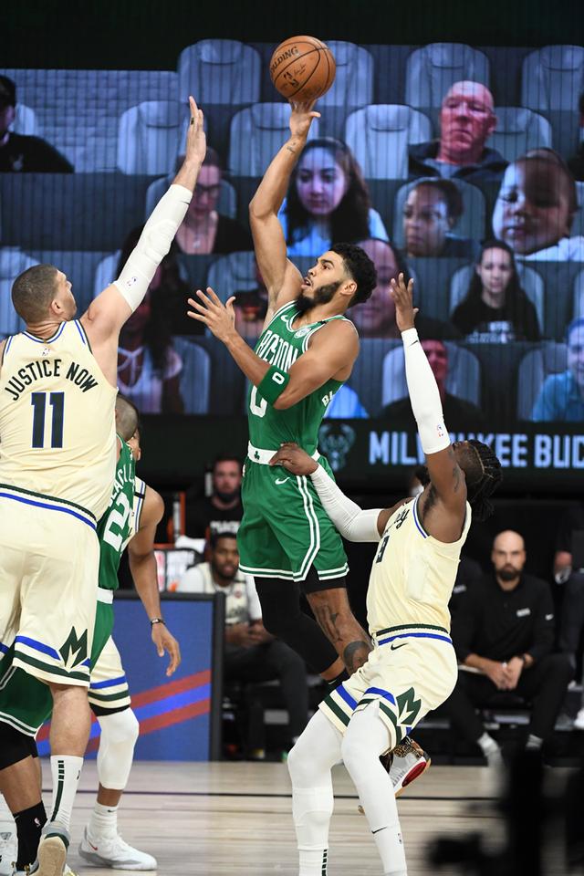 和球队职员 和球队职员